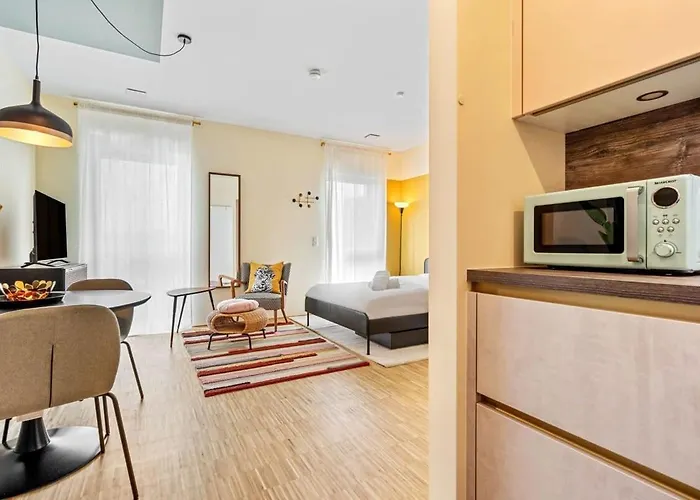 Apartment Modern With Parking In