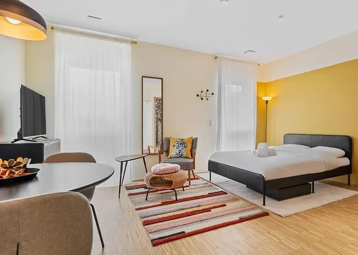 Modern With Parking In Luxemburg